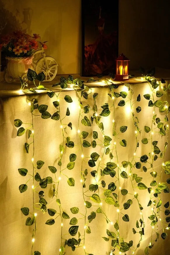 LED šviesos užuolaida girlianda su gebenėmis 10 m x 100 LED